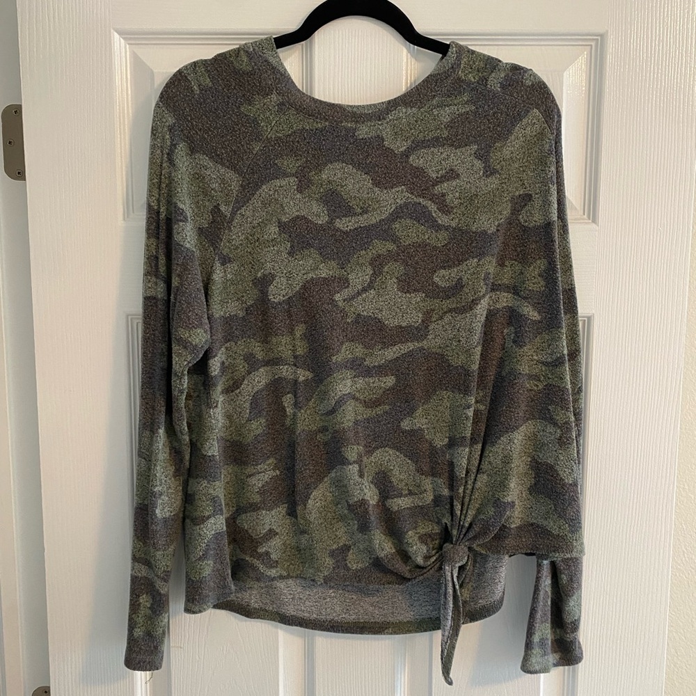 Camo comfy shirt - XL